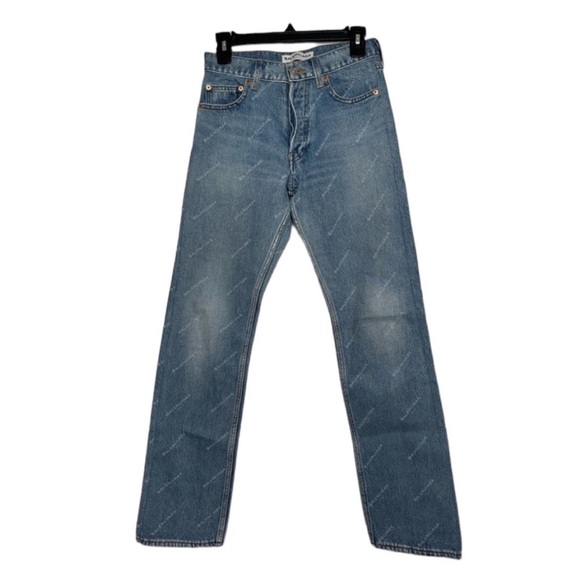 Balenciaga Logo Standard Bootcut Box Dad
Straight Leg Jeans Size 24 (US 4) - Picture 2 of 8